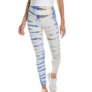 XCVI
Active Legging.